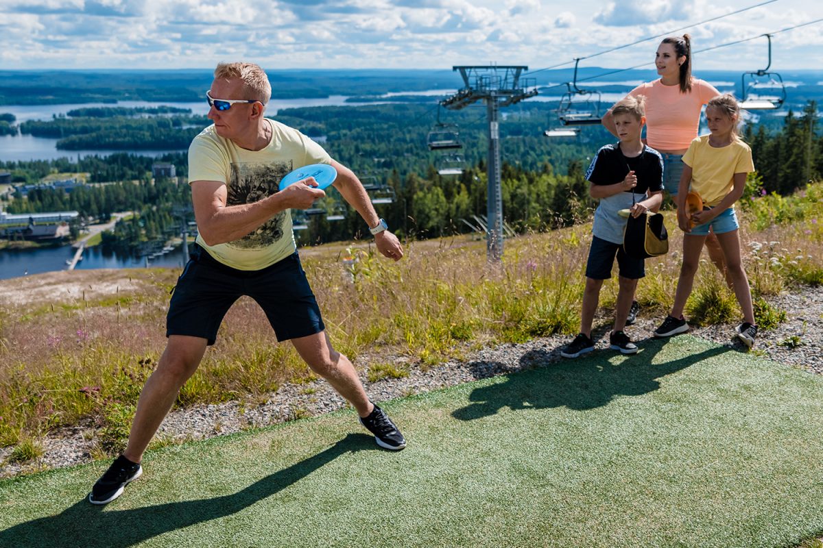 What makes turf tees the best for disc golf?